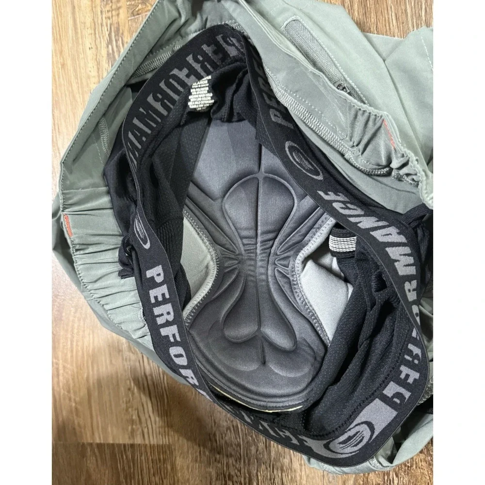 PERFORMANCE BIKE Shorts Sz Men XL Green Gray Cargo Pockets Removable Padding